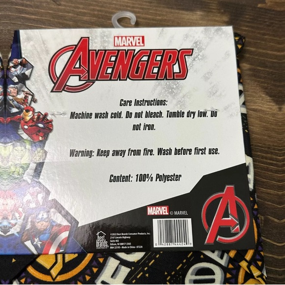 NWT Marvel Avengers 2 Pack Bandana Wakanda Forever 17.5 in x 17.5 in - Picture 3 of 4